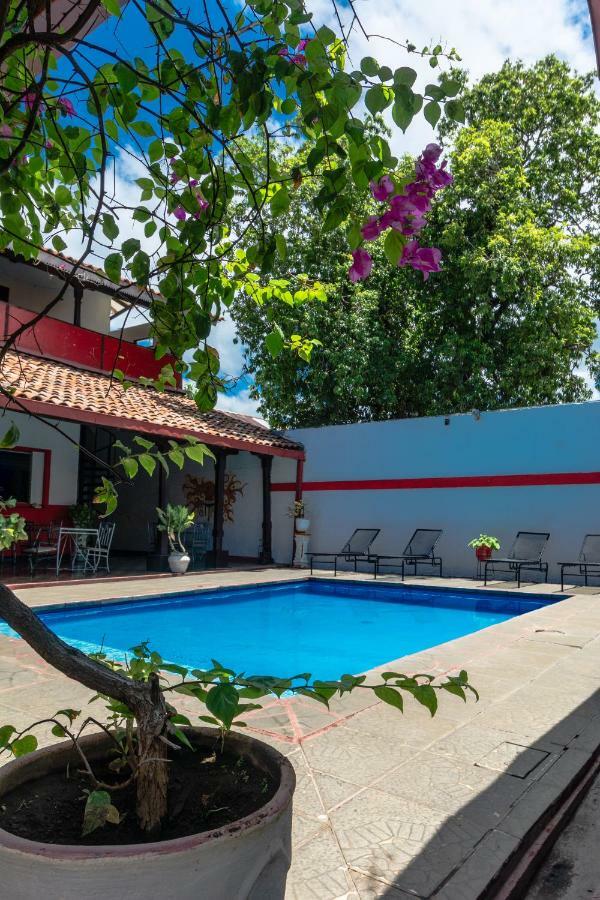 Hostal Lazybones Leon Exterior photo