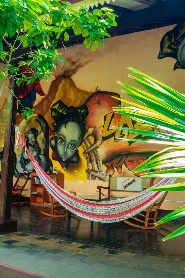 Hostal Lazybones Leon Exterior photo